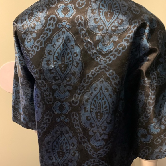 Beautiful Moschino Cropped Blazer - Picture 4 of 4